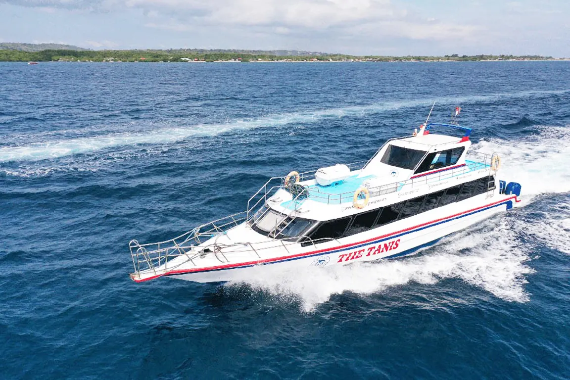 Nusa Penida Fast Boat – Bali tour with local expert, hotel pickup and WhatsApp booking
